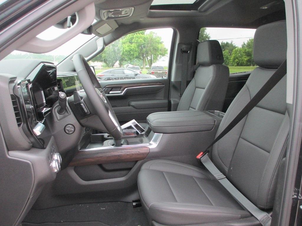 new 2025 GMC Sierra 1500 car, priced at $60,616