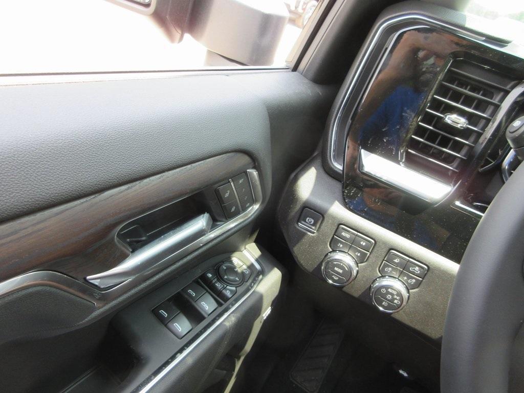 new 2025 GMC Sierra 3500 car, priced at $76,234