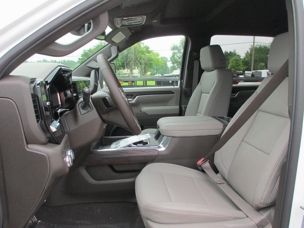 new 2025 GMC Sierra 3500 car, priced at $75,781