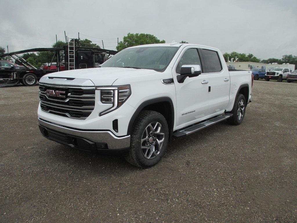 new 2025 GMC Sierra 1500 car, priced at $56,528