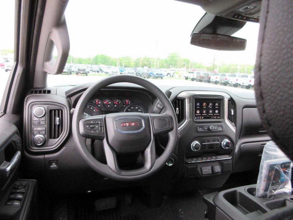 new 2025 GMC Sierra 1500 car, priced at $46,192