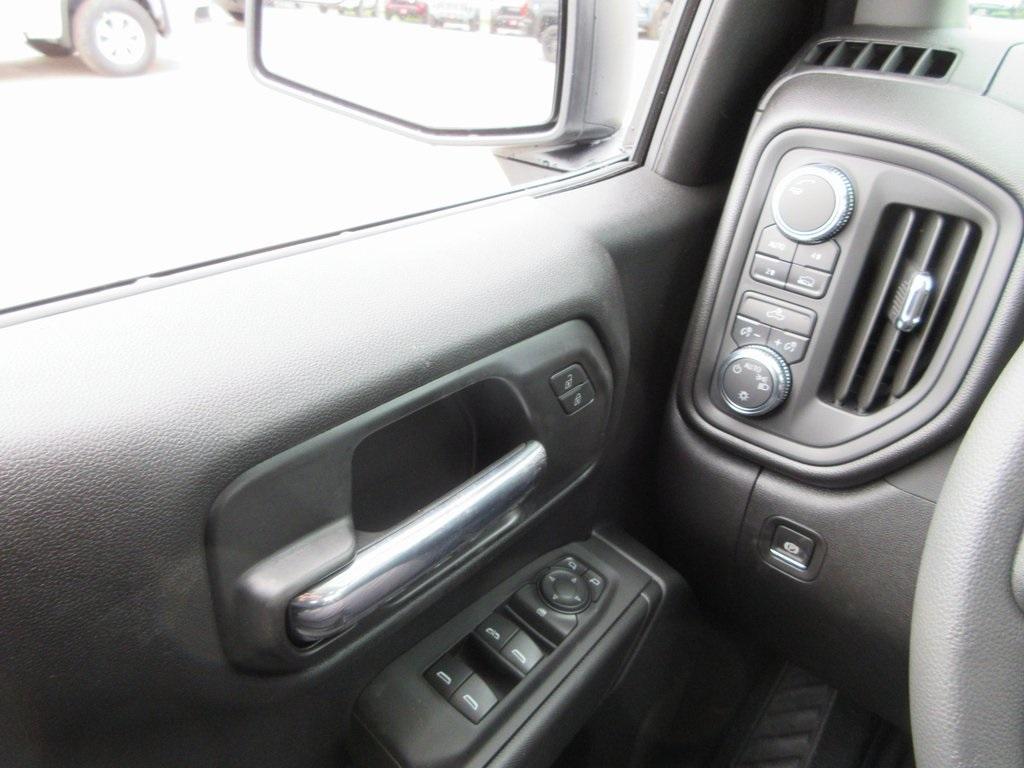 new 2025 GMC Sierra 1500 car, priced at $46,192