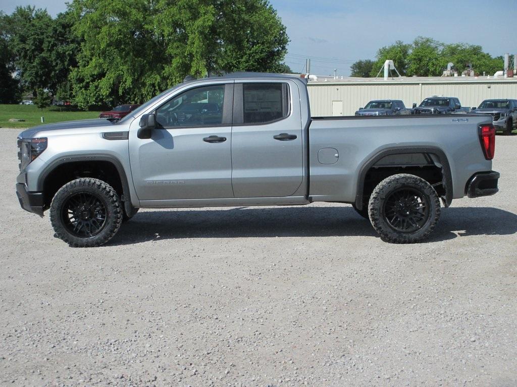 new 2025 GMC Sierra 1500 car, priced at $46,192