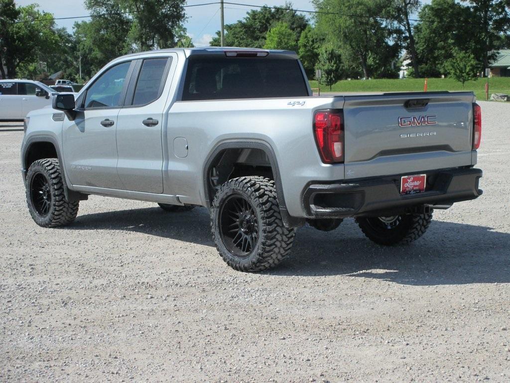 new 2025 GMC Sierra 1500 car, priced at $46,192