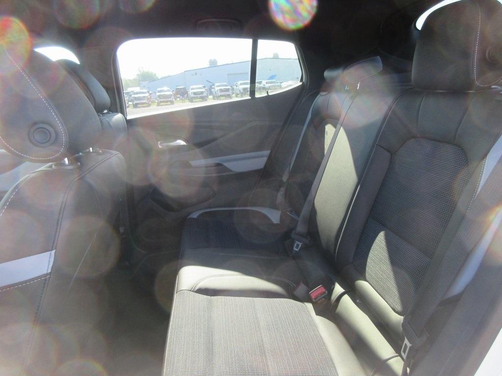 new 2025 Buick Envista car, priced at $24,396