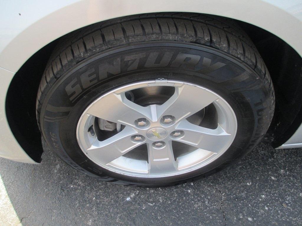 used 2015 Chevrolet Malibu car, priced at $10,495