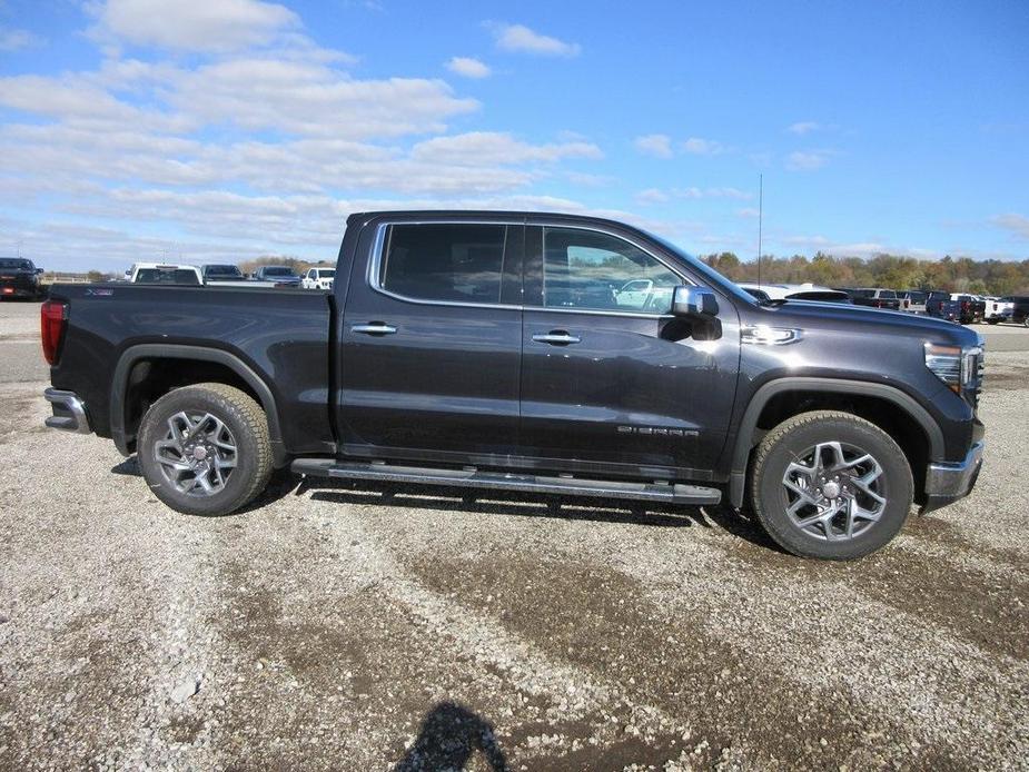 new 2024 GMC Sierra 1500 car, priced at $58,902