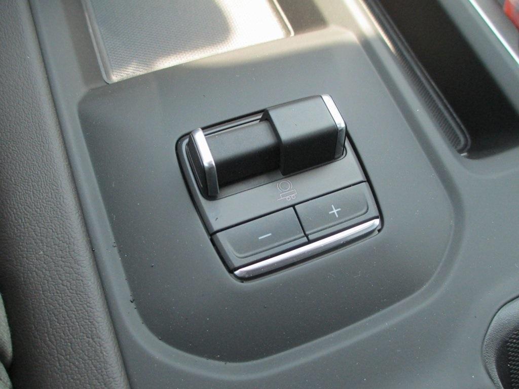 new 2025 GMC Sierra 3500 car, priced at $85,052