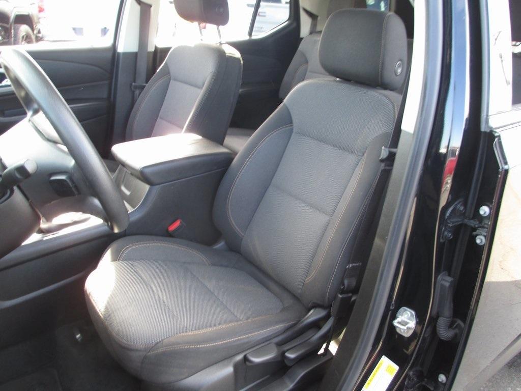 used 2021 Chevrolet Traverse car, priced at $18,995