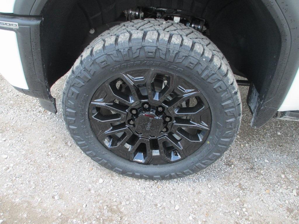 new 2025 GMC Sierra 2500 car, priced at $78,387