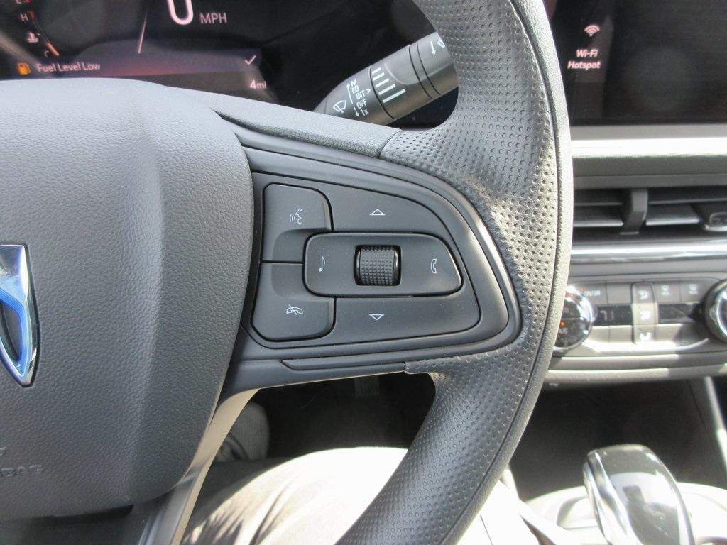 new 2025 Buick Envista car