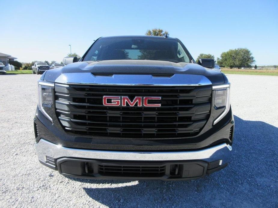 new 2025 GMC Sierra 1500 car, priced at $43,051