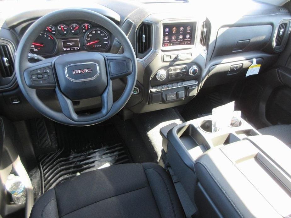 new 2025 GMC Sierra 1500 car, priced at $43,051