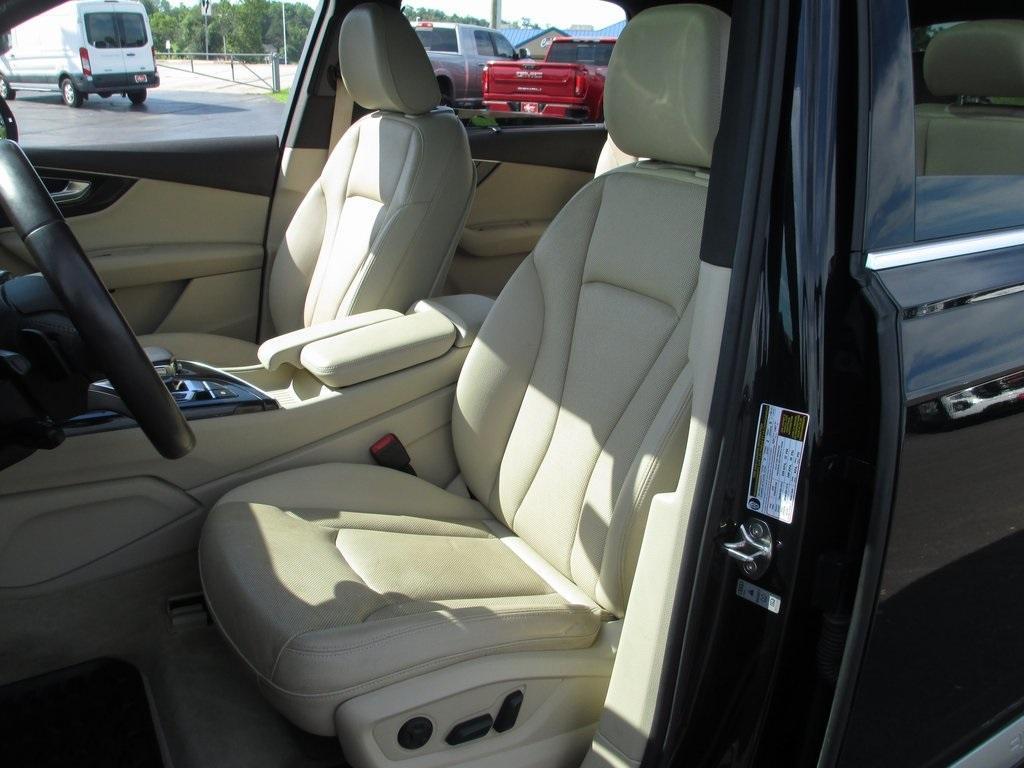 used 2017 Audi Q7 car, priced at $18,995