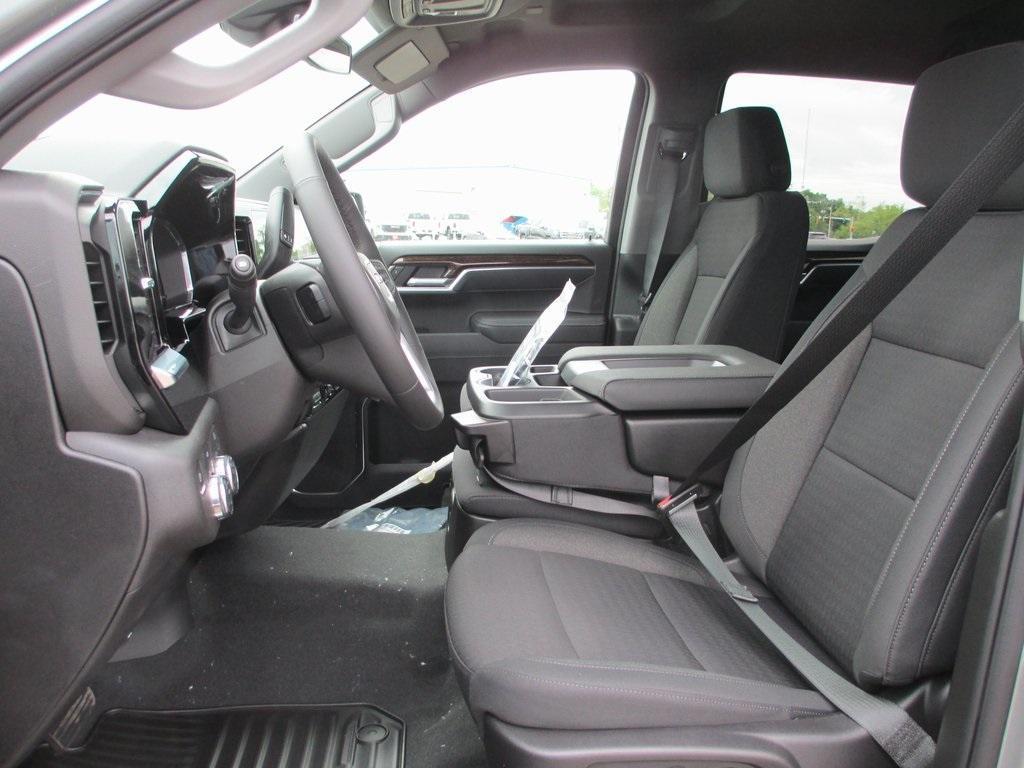 new 2025 GMC Sierra 1500 car