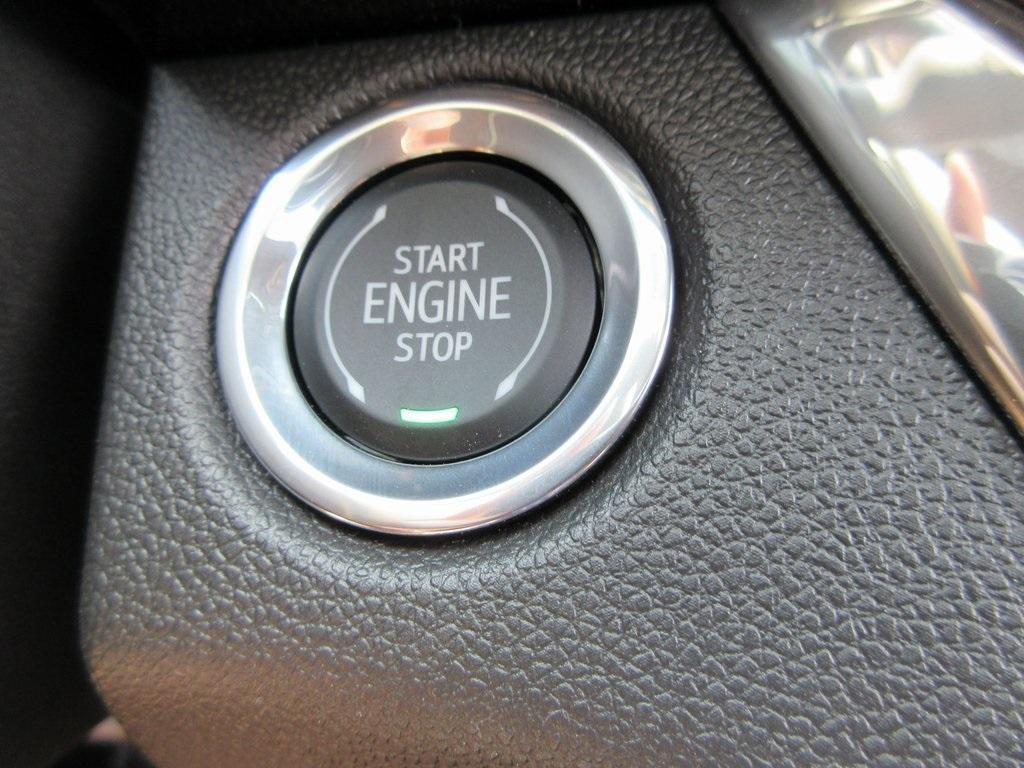 new 2025 Buick Envista car, priced at $28,272
