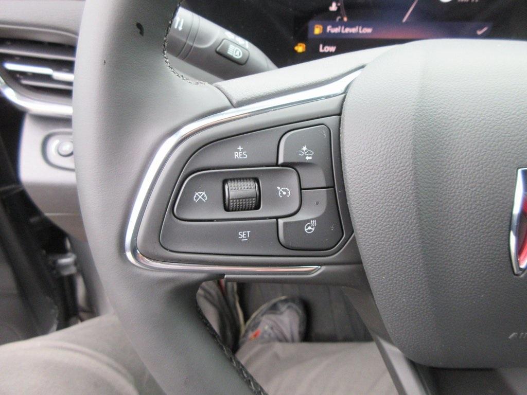 new 2025 Buick Envista car, priced at $27,256