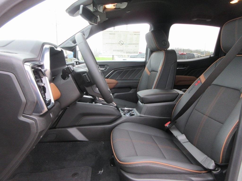 new 2025 GMC Canyon car, priced at $45,791