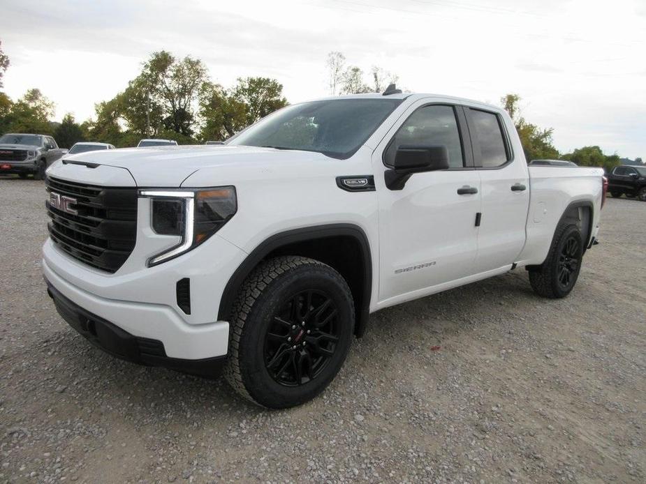 new 2025 GMC Sierra 1500 car, priced at $47,671