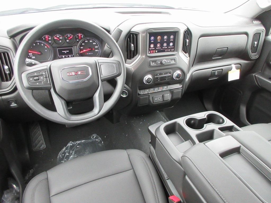 new 2025 GMC Sierra 1500 car, priced at $43,992