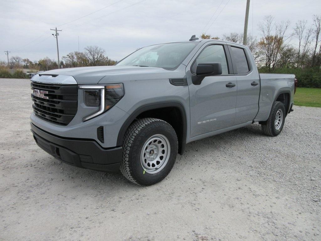 new 2025 GMC Sierra 1500 car, priced at $43,992