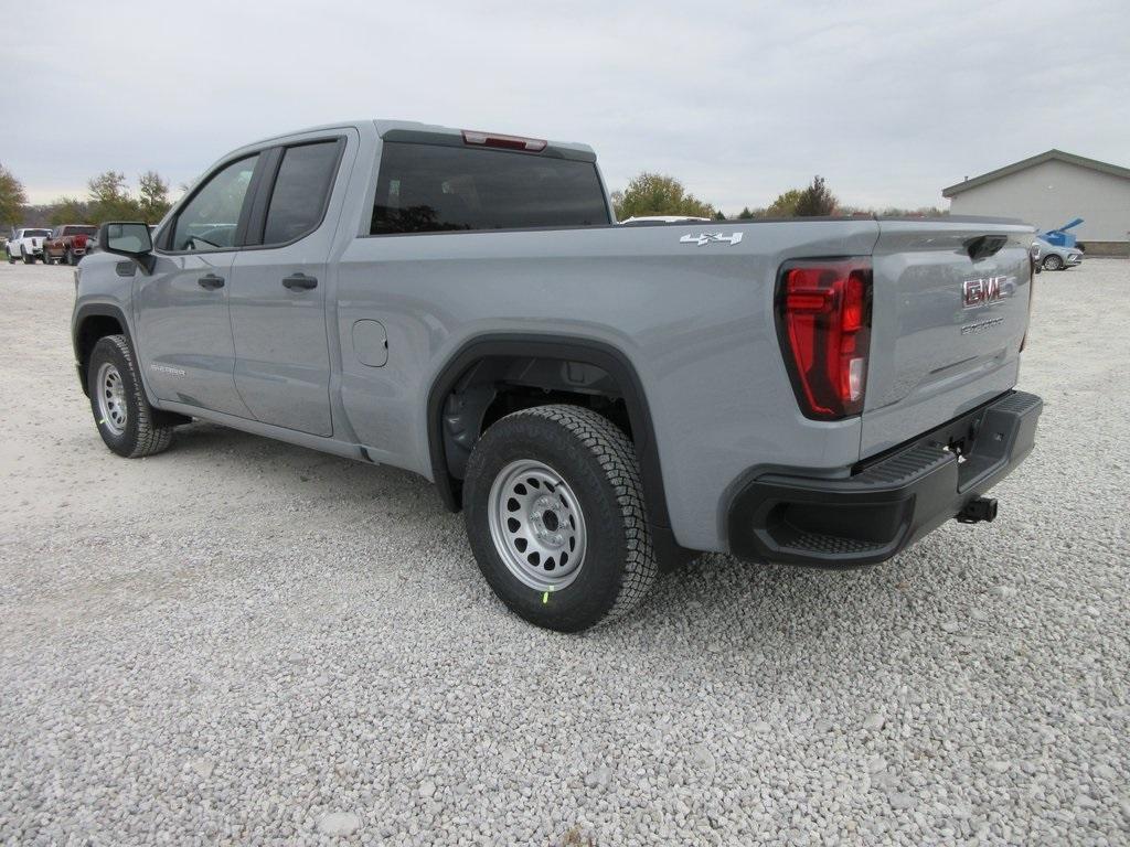 new 2025 GMC Sierra 1500 car, priced at $43,992