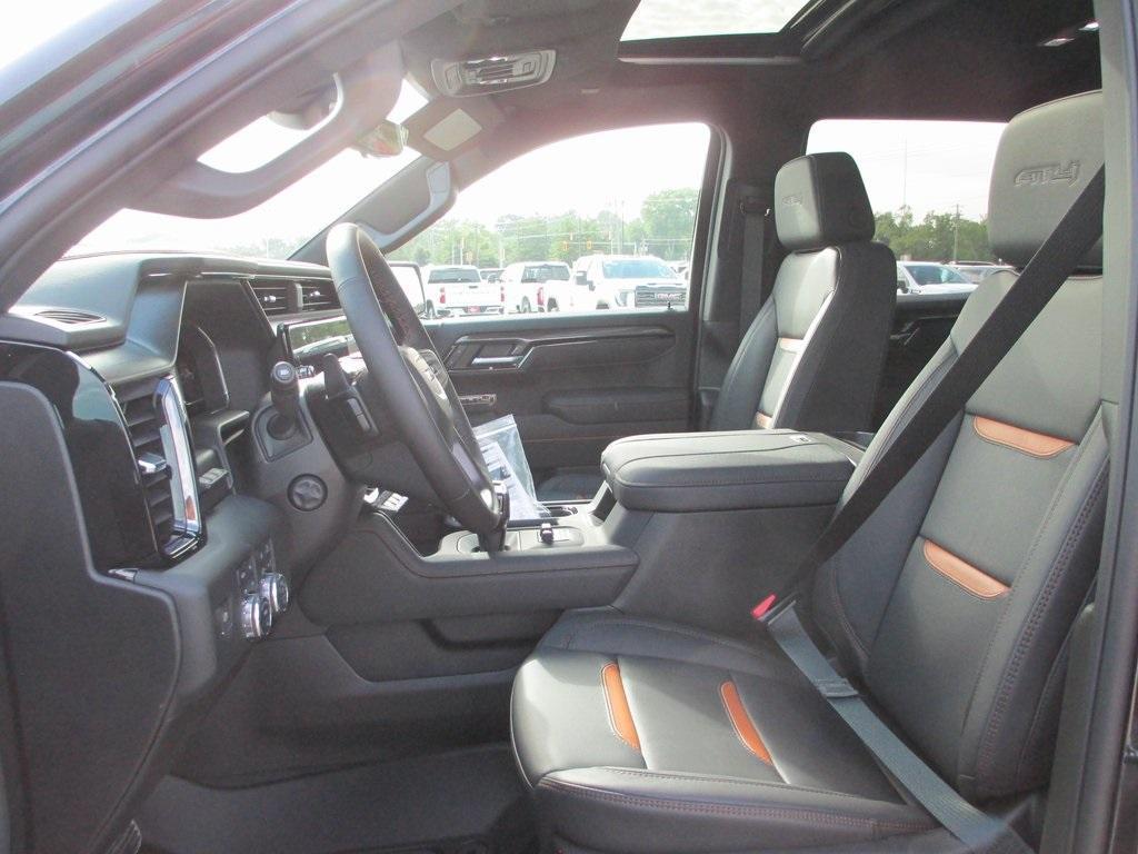 new 2025 GMC Sierra 1500 car, priced at $65,487