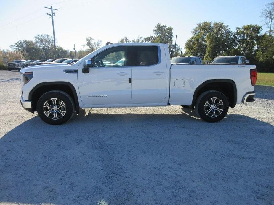 new 2025 GMC Sierra 1500 car, priced at $50,638