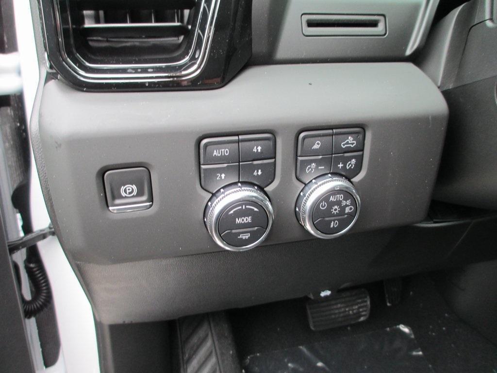 new 2025 GMC Sierra 1500 car, priced at $64,157