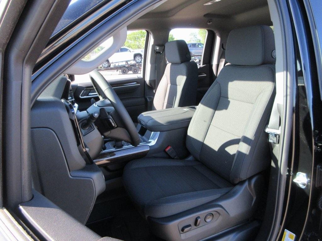 new 2025 GMC Sierra 1500 car, priced at $51,902