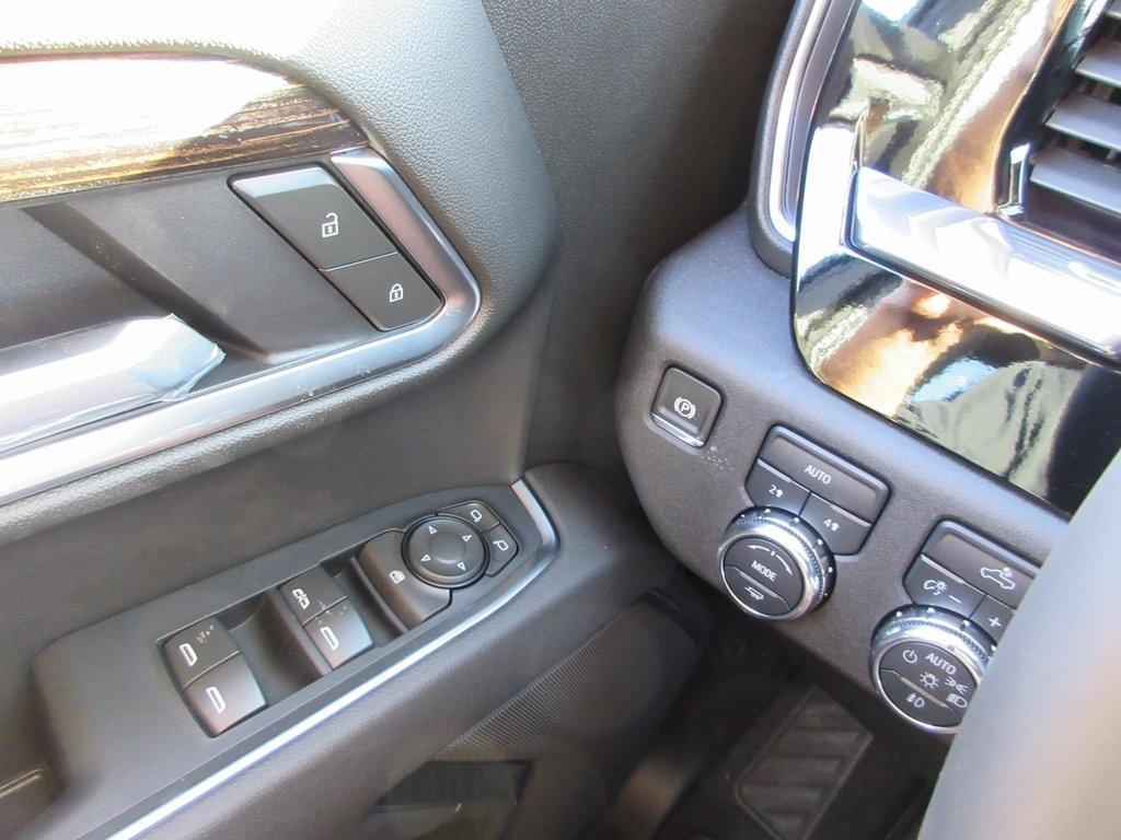 new 2025 GMC Sierra 1500 car, priced at $51,902