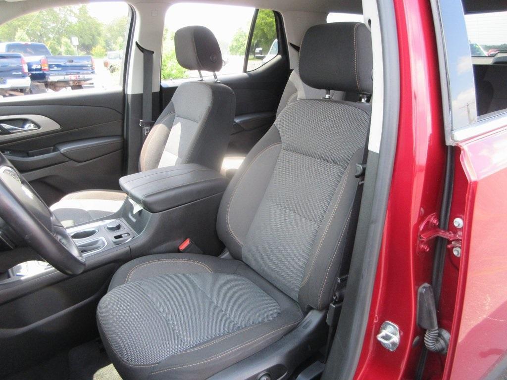 used 2018 Chevrolet Traverse car, priced at $15,995
