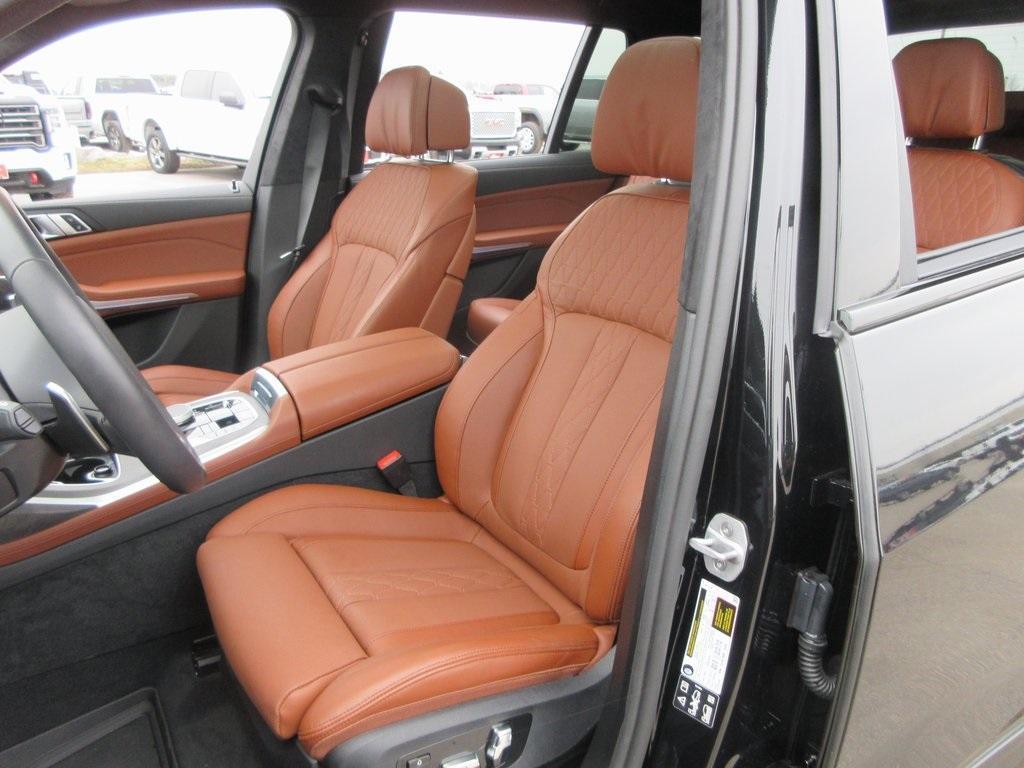 used 2025 BMW X7 car, priced at $82,995