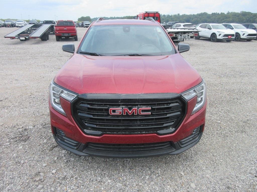 new 2024 GMC Terrain car, priced at $25,025