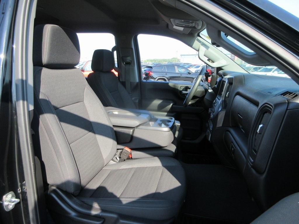 used 2024 Chevrolet Silverado 2500 car, priced at $50,995