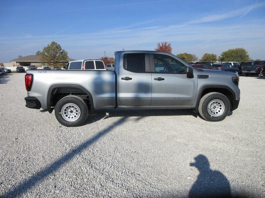 new 2025 GMC Sierra 1500 car, priced at $45,941