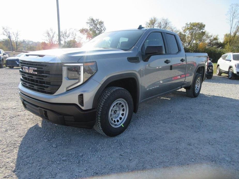 new 2025 GMC Sierra 1500 car, priced at $45,941