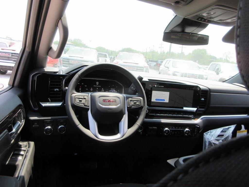 new 2025 GMC Sierra 1500 car, priced at $52,535