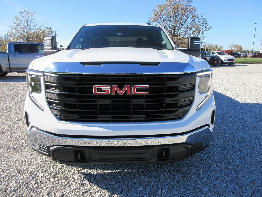 new 2025 GMC Sierra 1500 car, priced at $47,399