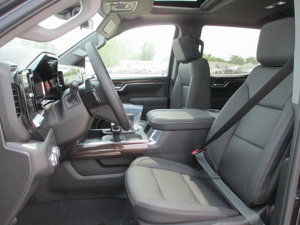 new 2025 GMC Sierra 1500 car, priced at $59,102
