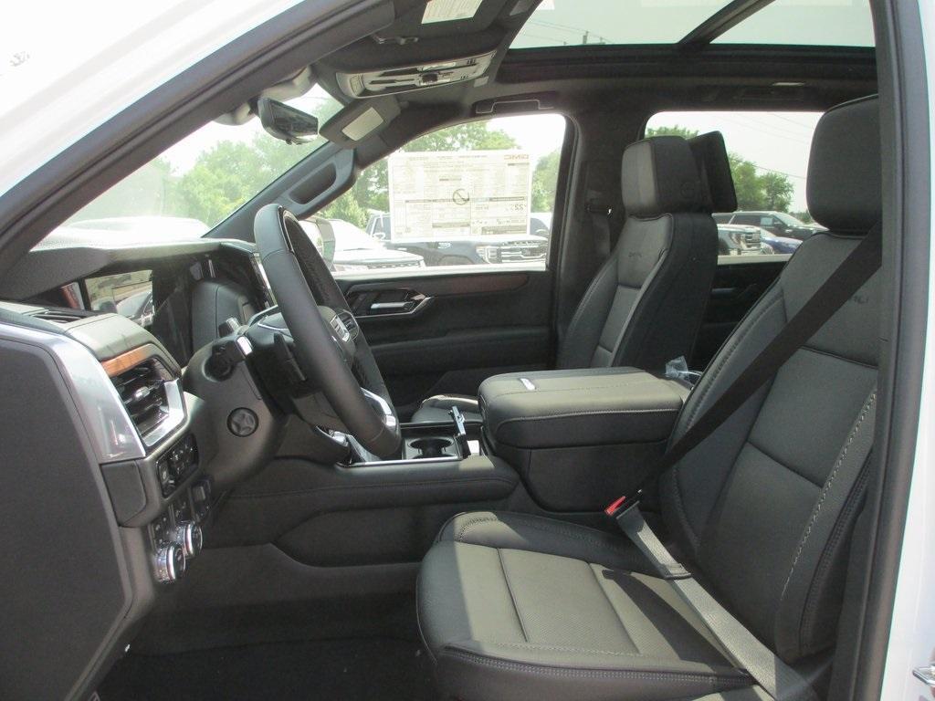 new 2025 GMC Yukon XL car, priced at $94,005