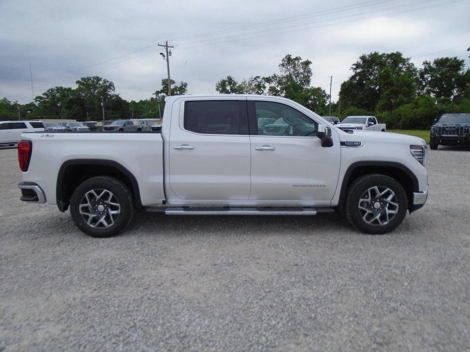 new 2024 GMC Sierra 1500 car, priced at $57,433