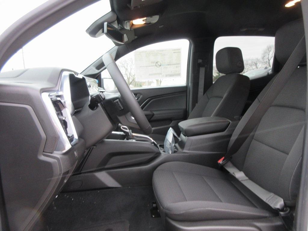 new 2025 GMC Canyon car, priced at $43,320
