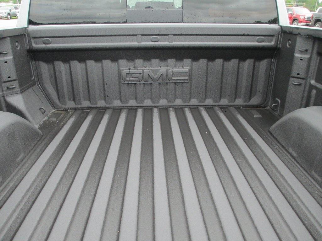 new 2025 GMC Sierra 1500 car, priced at $60,974