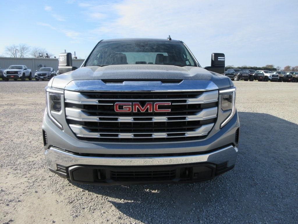 new 2025 GMC Sierra 1500 car, priced at $53,989