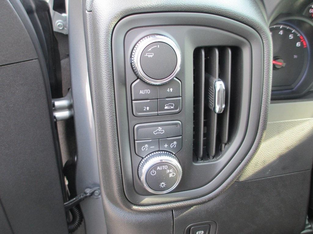 new 2025 GMC Sierra 1500 car, priced at $47,491