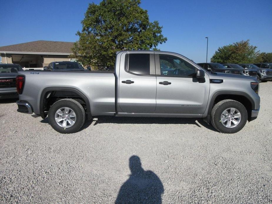 new 2025 GMC Sierra 1500 car, priced at $43,051