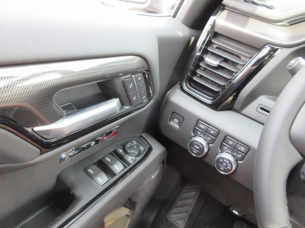 new 2025 GMC Sierra 1500 car, priced at $64,137