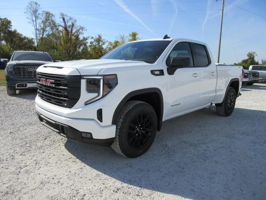 new 2025 GMC Sierra 1500 car, priced at $52,500