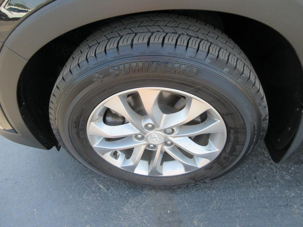 used 2020 Hyundai Santa Fe car, priced at $16,495